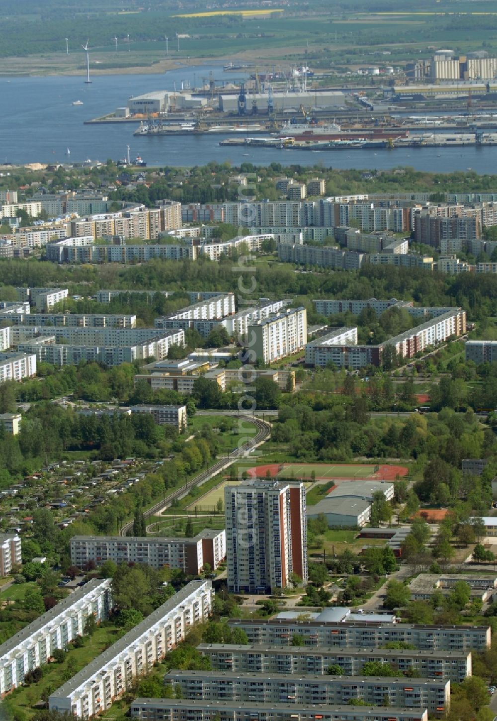 Rostock from above - Skyscrapers in the residential area of industrially manufactured settlement Albrecht-Tischbein-Strasse - Geruestbauerring in the district Gross Klein in Rostock in the state Mecklenburg - Western Pomerania, Germany