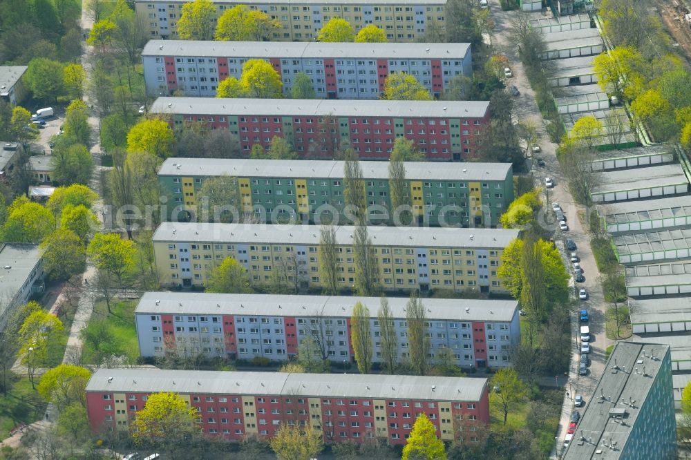 Aerial photograph Berlin - Skyscrapers in the residential area of industrially manufactured settlement on Rosenfeld Ring in the district Lichtenberg in Berlin, Germany