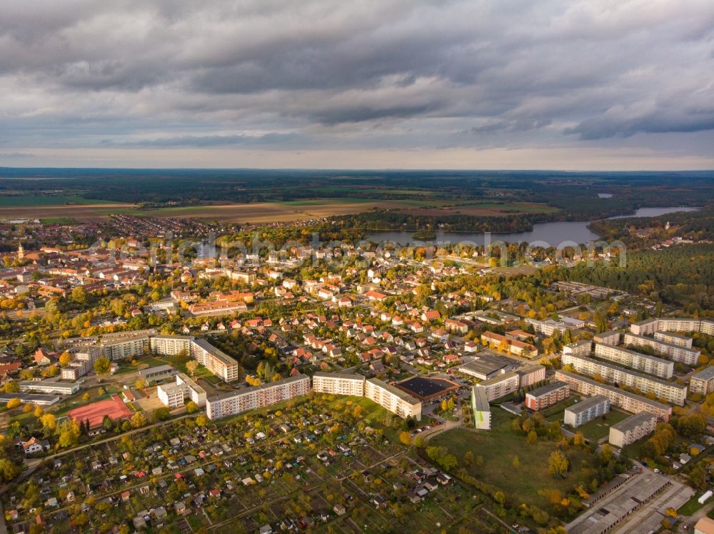 Templin from above - Skyscrapers in the residential area of industrially manufactured settlement Dargersdorfer Strasse - Ringstrasse - Strasse of Friedens in the district Postheim in Templin in the state Brandenburg, Germany