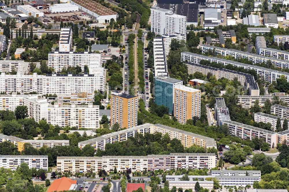 Aerial photograph Dresden - Residential area of industrially manufactured settlement in the district Prohlis in Dresden in the state Saxony, Germany