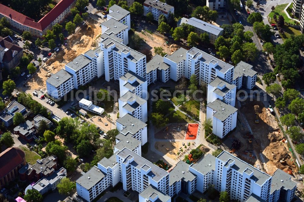 Berlin from the bird's eye view: Skyscrapers in the residential area of industrially manufactured settlement on Rathausstrasse in the district Mariendorf in Berlin, Germany