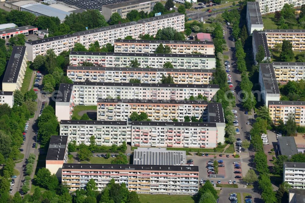 Aerial image Schwerin - Skyscrapers in the residential area of industrially manufactured settlement in Schwerin in the state Mecklenburg - Western Pomerania