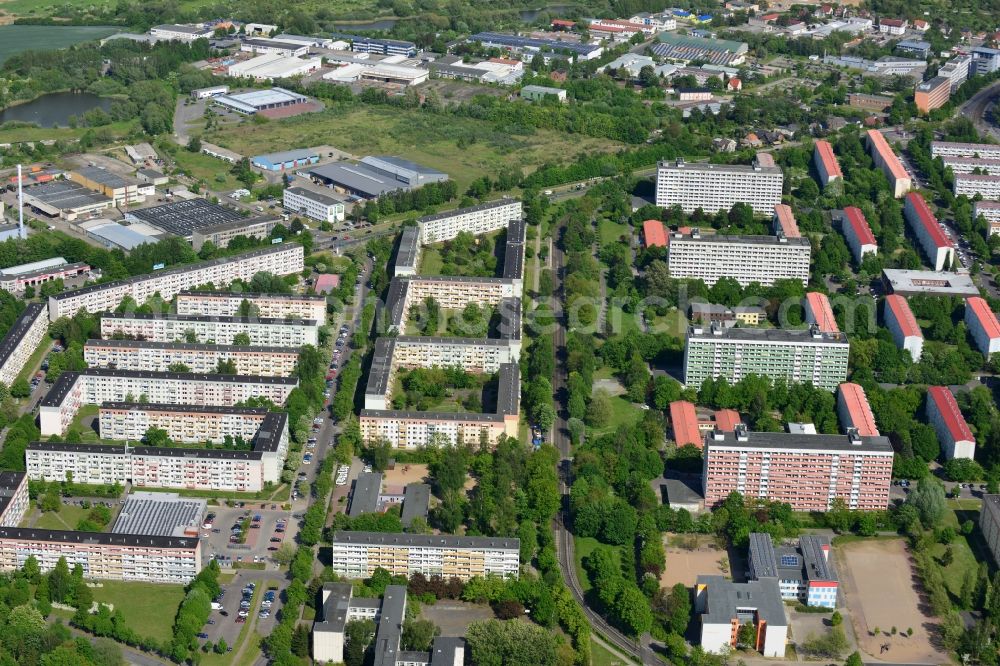 Schwerin from the bird's eye view: Skyscrapers in the residential area of industrially manufactured settlement in Schwerin in the state Mecklenburg - Western Pomerania