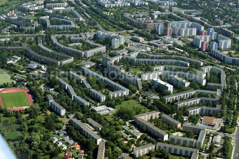 Berlin from above - Skyscrapers in the residential area of industrially manufactured settlement destrict Hellersdorf in Berlin