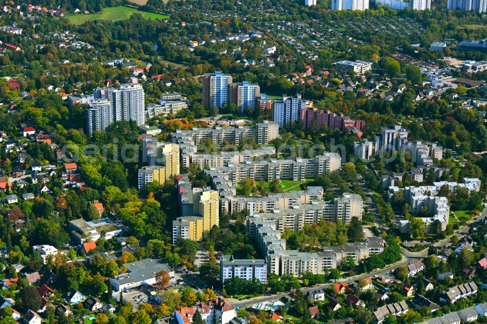 Berlin from above - Skyscrapers in the residential area of industrially manufactured settlement on Titiseestrasse in the district Waidmannslust in Berlin, Germany