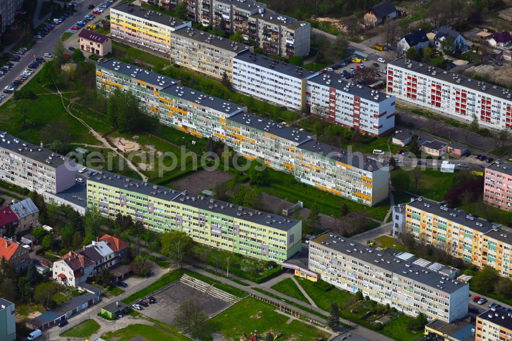 Aerial image Zgorzelec - Gerltsch - Skyscrapers in the residential area of industrially manufactured settlement in Zgorzelec - Gerltsch in Dolnoslaskie - Niederschlesien, Poland