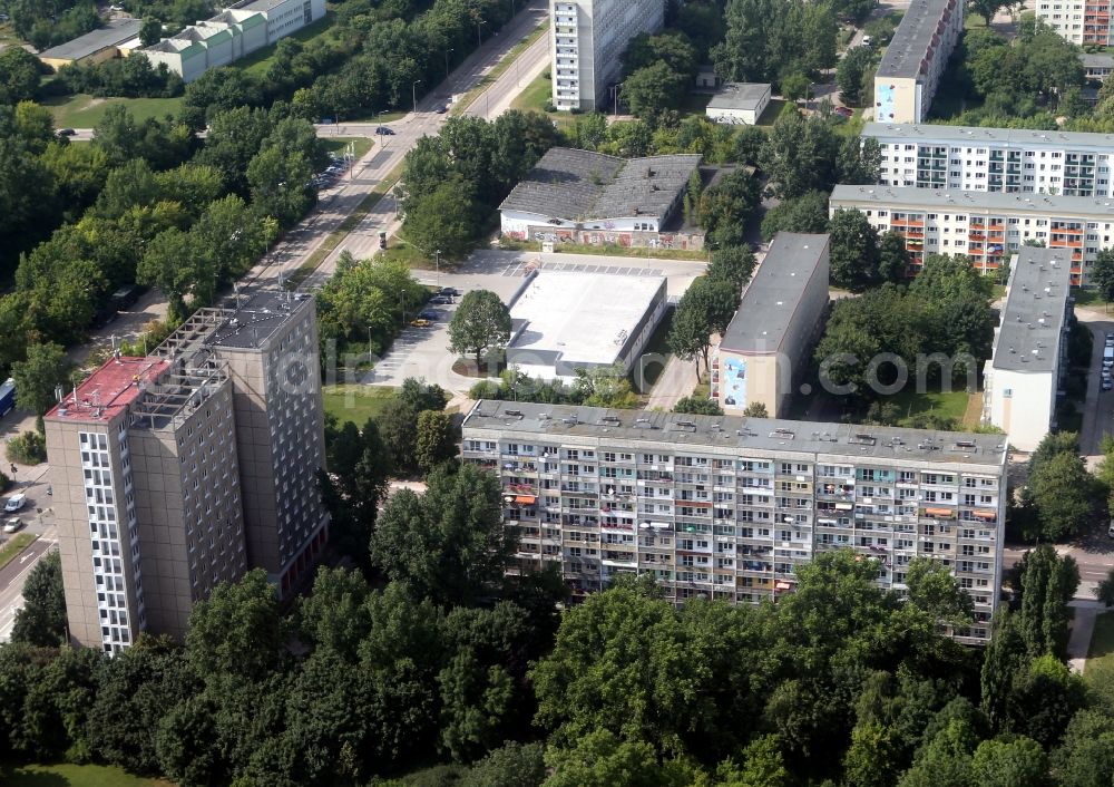 Halle / Saale from the bird's eye view: PPanel construction - residential Halle-Neustadt in Halle (Saale) in Saxony-Anhalt