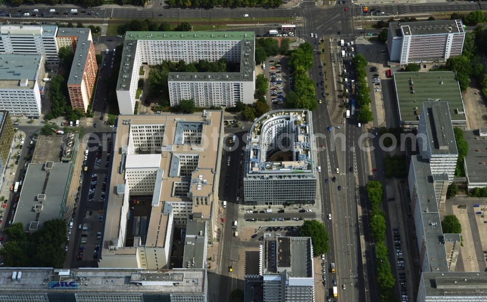 Aerial photograph Berlin Mitte - Residential panel at the Otto-Braun-Strasse in the Mitte district of Berlin