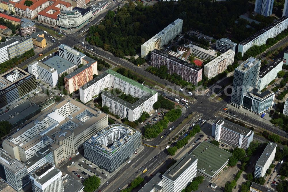 Berlin Mitte from the bird's eye view: Residential panel at the Otto-Braun-Strasse in the Mitte district of Berlin