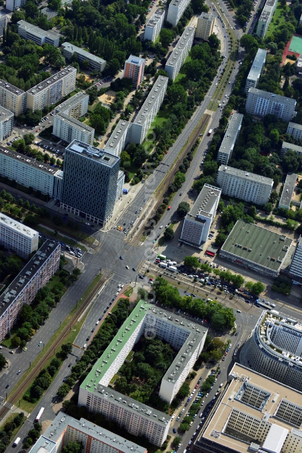 Aerial photograph Berlin Mitte - Residential panel at the Otto-Braun-Strasse in the Mitte district of Berlin