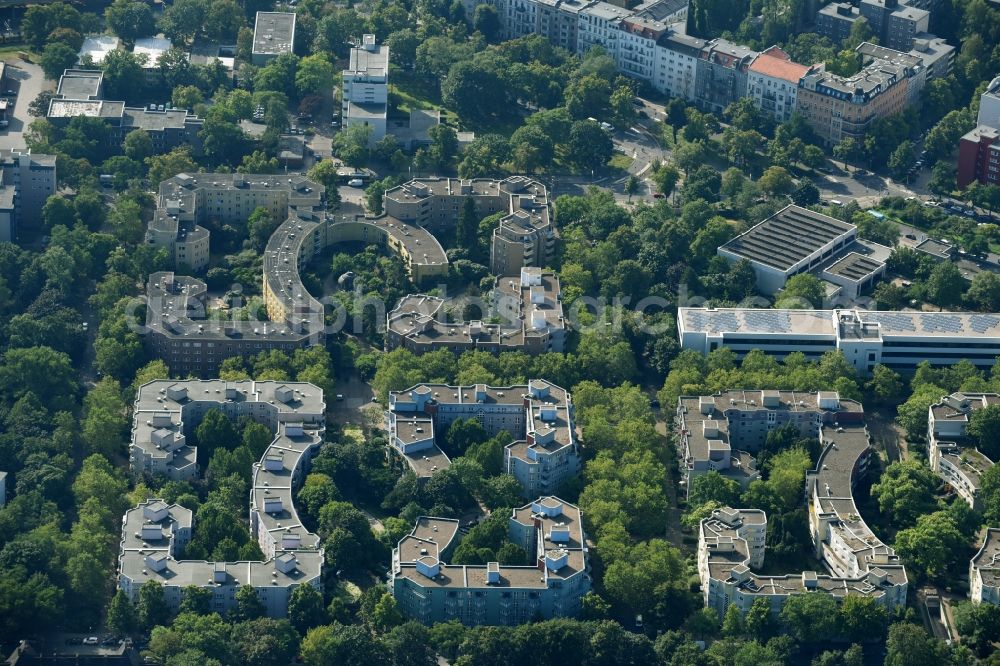 Berlin from above - Skyscrapers in the residential area of industrially manufactured settlement along the Seydlitzstrasse - Otto-Dix-Strasse - Claire-Waldoff-Promenade in the district Mitte in Berlin, Germany