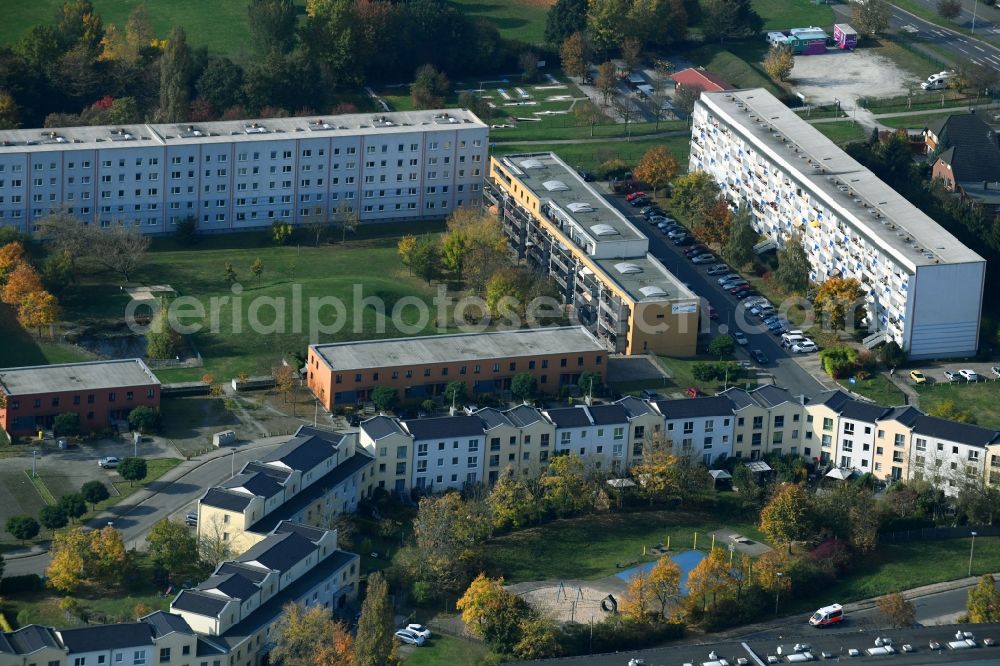 Aerial image Magdeburg - Skyscrapers in the residential area of industrially manufactured settlement on Ulnerstrasse in Magdeburg in the state Saxony-Anhalt, Germany