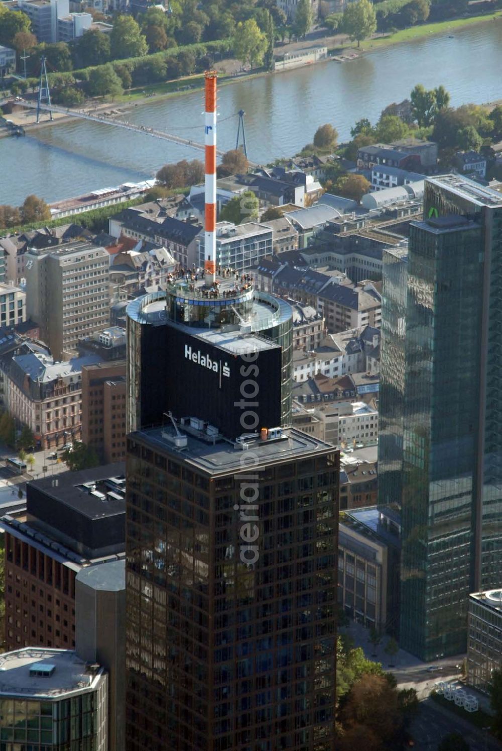 Aerial photograph Frankfurt am Main - Blick auf die Aussichtsplattform der Hessischen Landesbank in Frankfurt. Öffnungszeiten der Aussichtsplattform: Sonntag bis Donnerstag von 10.00 bis 21.00 Uhr, Freitag und Samstag von 10.00 bis 23.00 Uhr. Landesbank Hessen-Thüringen Girozentrale, Anstalt des öffentlichen Rechts, MAIN TOWER, Neue Mainzer Straße 52-58, D-60311 Frankfurt am Main, Germany - Tel. (+49) 69 91 32-01