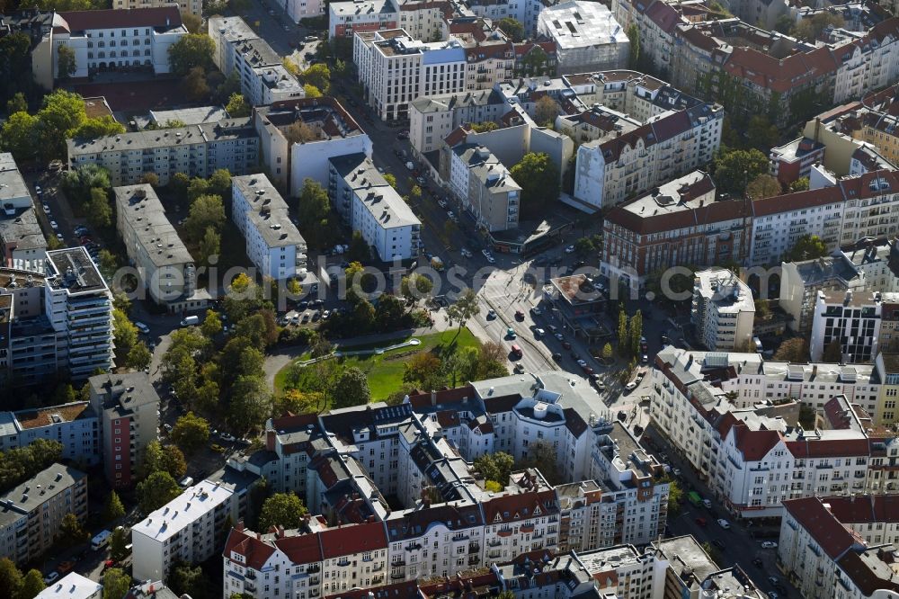 Berlin from above - Ensemble space Bayerischer Platz in the inner city center in the district Schoeneberg in Berlin, Germany