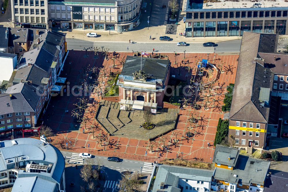 Wesel from above - Ensemble space an place Berliner-Tor-Platz in the inner city center in Wesel in the state North Rhine-Westphalia, Germany