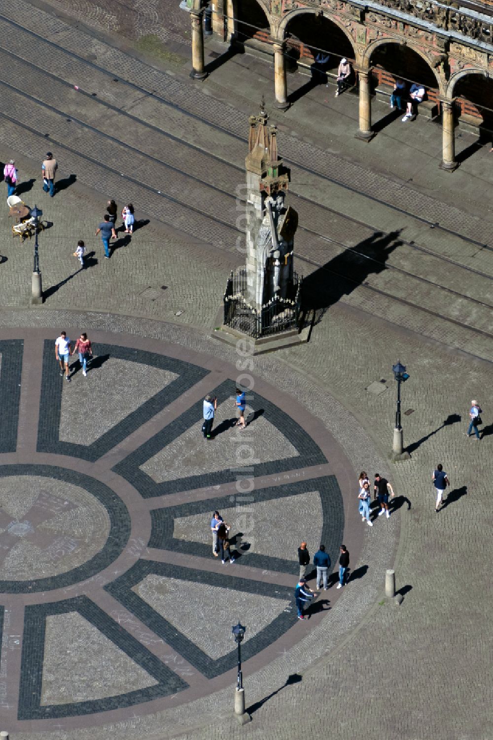 Bremen from above - Ensemble space an place Bremer Marktplatz in the inner city center on street Am Markt in the district Altstadt in Bremen, Germany