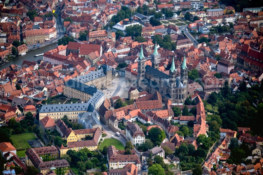 Bamberg from the bird's eye view: Ensemble space with cathedral and new residence in the inner city center in Bamberg in the state Bavaria, Germany