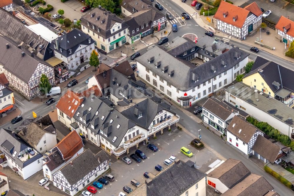 Aerial photograph Balve - Ensemble space Drostenplatz in the inner city center in Balve in the state North Rhine-Westphalia, Germany