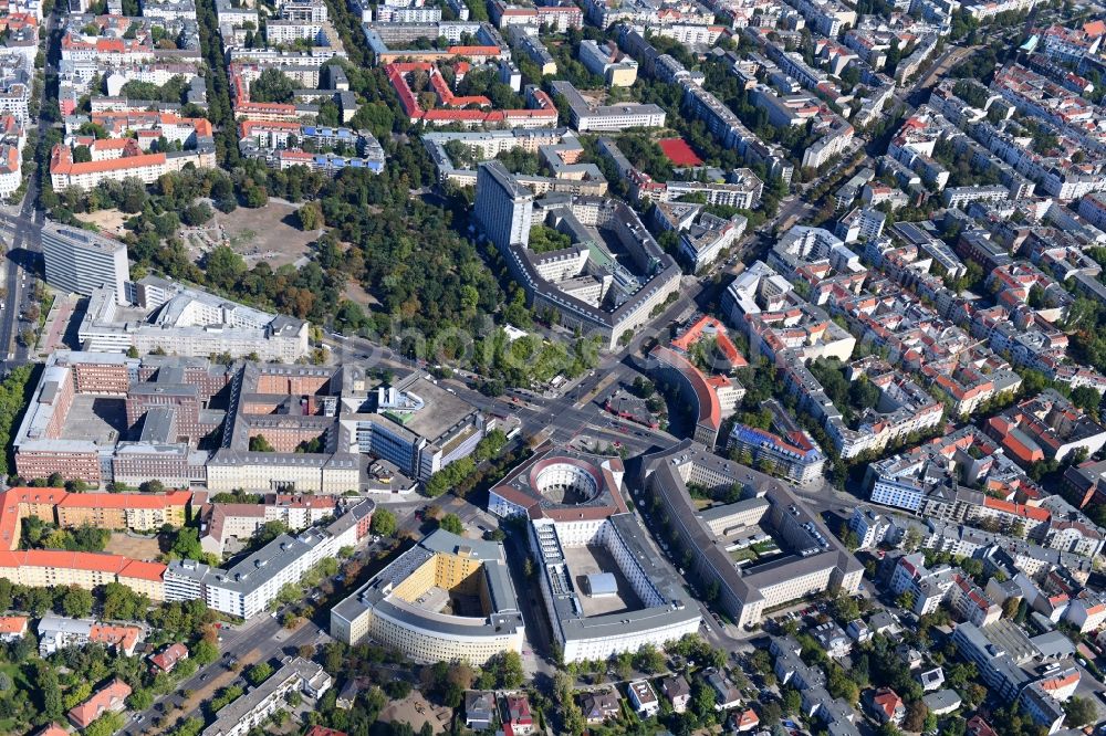 Aerial image Berlin - Ensemble space Fehrbelliner Platz on Hohenzollerndonm in the inner city center in the district Wilmersdorf in Berlin, Germany