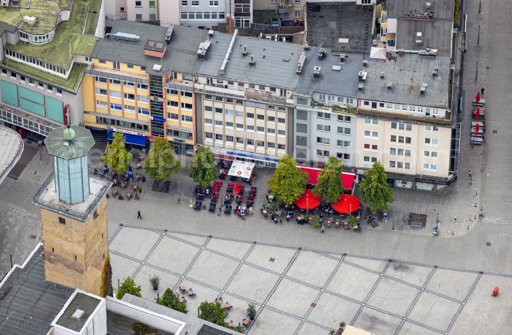 Hagen from the bird's eye view: Ensemble space Friedrich-Ebert-Platz before the Volme Galerie in the inner city center in Hagen at Ruhrgebiet in the state North Rhine-Westphalia, Germany