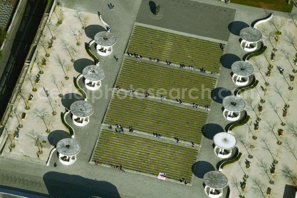 Aerial photograph Darmstadt - Ensemble space and place Georg-Buechner-Platz (also Georg-Buechner-Anlage) in the inner city center in Darmstadt in the state Hesse, Germany