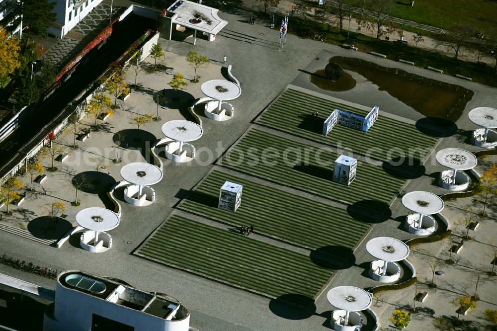 Darmstadt from above - Ensemble space and place Georg-Buechner-Platz (also Georg-Buechner-Anlage) in the inner city center in Darmstadt in the state Hesse, Germany