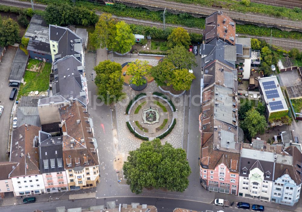 Hagen from the bird's eye view: Ensemble space an place in the inner city center on place Bodelschwinghplatz in Hagen at Ruhrgebiet in the state North Rhine-Westphalia, Germany