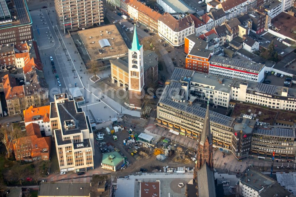 Gelsenkirchen from the bird's eye view: Ensemble space an place Heinrich-Koenig-Platz in the inner city center in the district Gelsenkirchen-Mitte in Gelsenkirchen at Ruhrgebiet in the state North Rhine-Westphalia, Germany