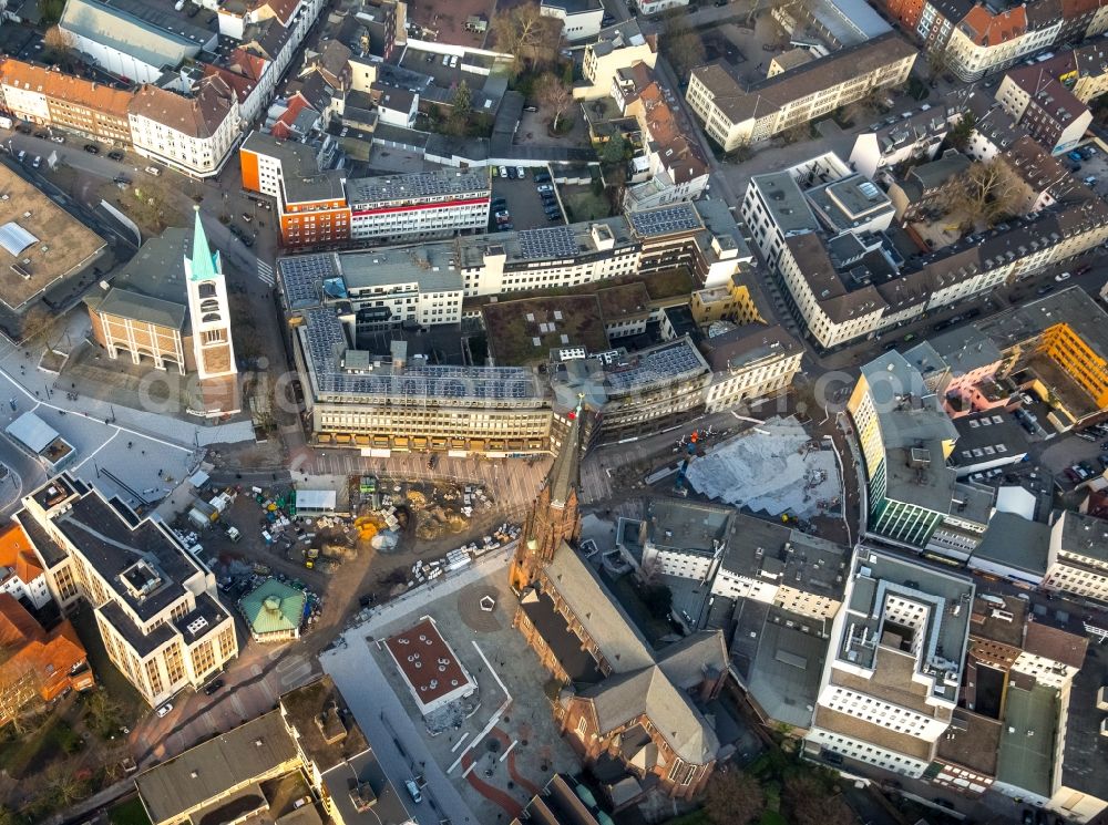 Gelsenkirchen from the bird's eye view: Ensemble space an place Heinrich-Koenig-Platz in the inner city center in the district Gelsenkirchen-Mitte in Gelsenkirchen at Ruhrgebiet in the state North Rhine-Westphalia, Germany