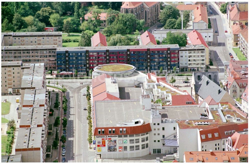 Aerial image Halberstadt - Ensemble space an place Holzmarkt in the inner city center in Halberstadt in the state Saxony-Anhalt, Germany