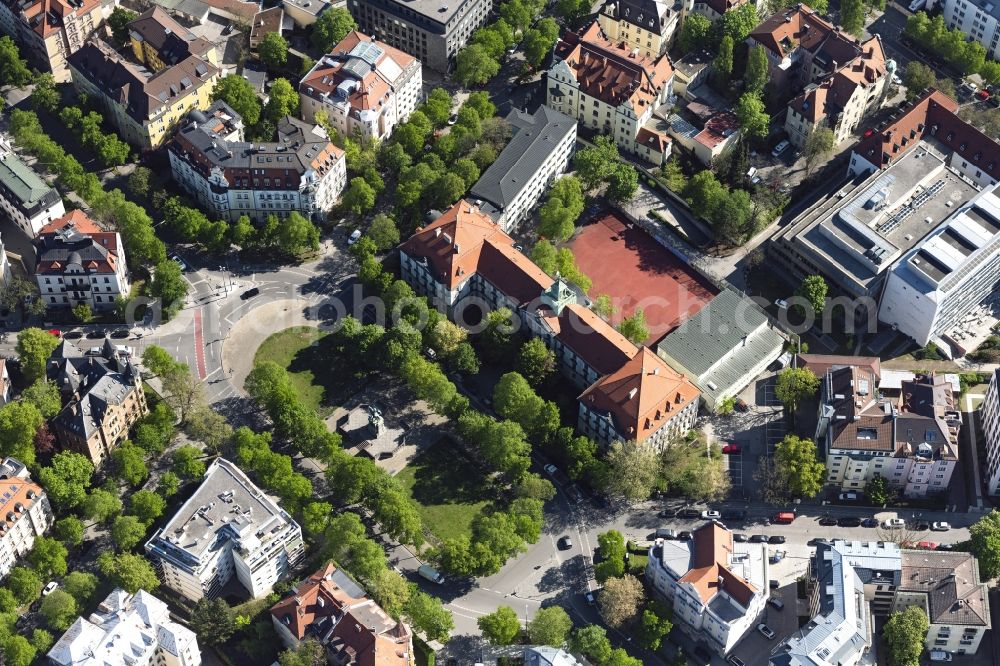 München from the bird's eye view: Ensemble space an place Kaiser-Ludwig-Platz in the inner city center in Munich in the state Bavaria, Germany