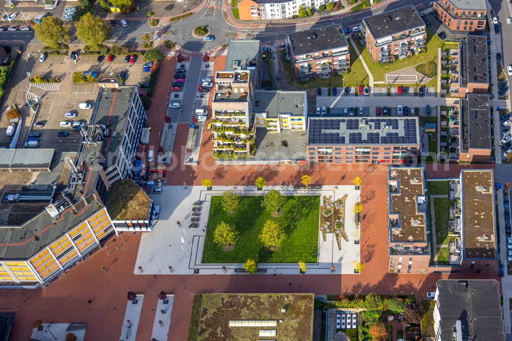 Aerial image Kamp-Lintfort - Ensemble space an place Karl-Fluegel-Platz in the inner city center on street Kamperdickstrasse in Kamp-Lintfort at Ruhrgebiet in the state North Rhine-Westphalia, Germany