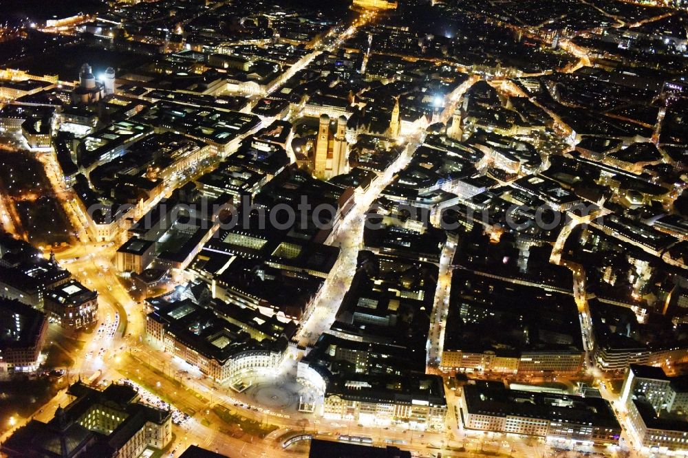 Aerial image München - Night view of Space Ensemble Karlsplatz Stachus to Neuhauser Strasse in the inner city center in Munich in Bavaria