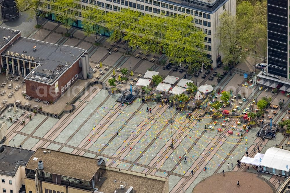 Aerial photograph Essen - Ensemble space an place Kennedyplatz in the inner city center in the district Stadtkern in Essen at Ruhrgebiet in the state North Rhine-Westphalia, Germany