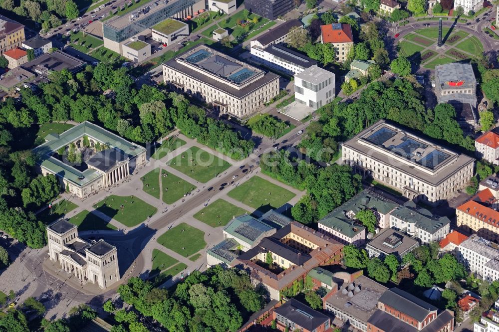 Aerial image München - Ensemble space Koenigsplatz in the inner city center in Munich in the state Bavaria, Germany