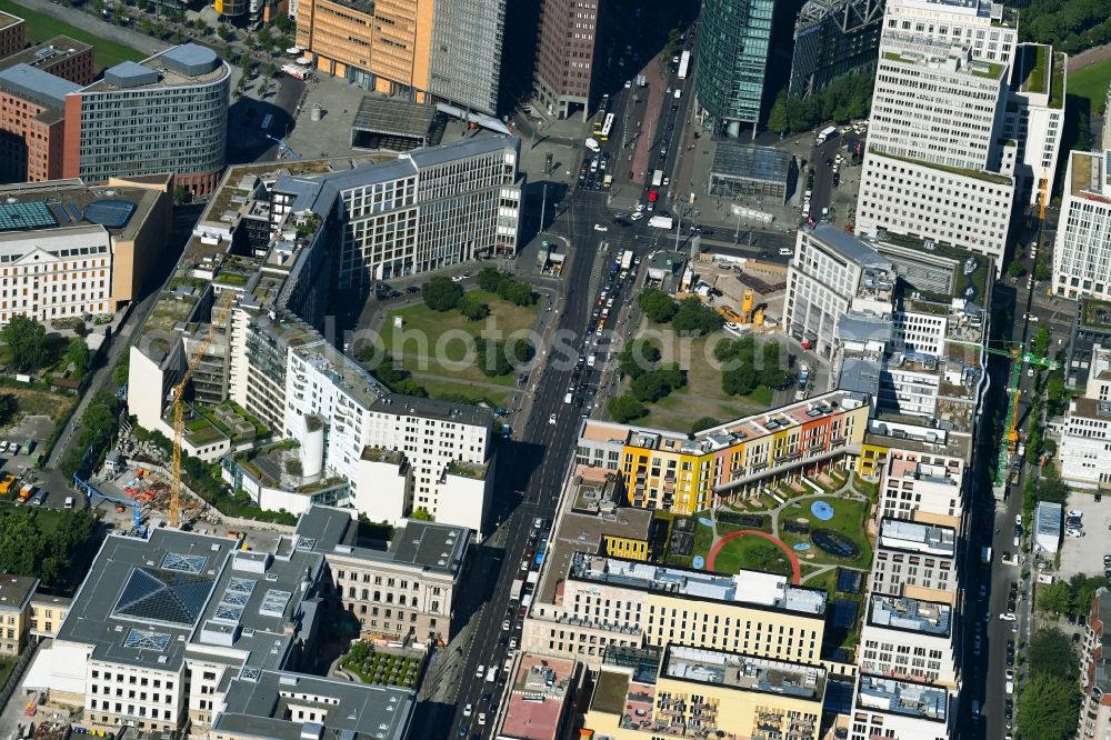 Aerial image Berlin - Ensemble space a??Leipziger Platza?? in the inner city center in Berlin, Germany