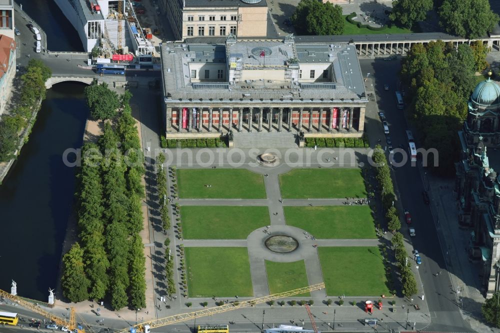 Berlin from above - Ensemble space Lustgarten - Altes Museum in the inner city center in the district Mitte in Berlin, Germany