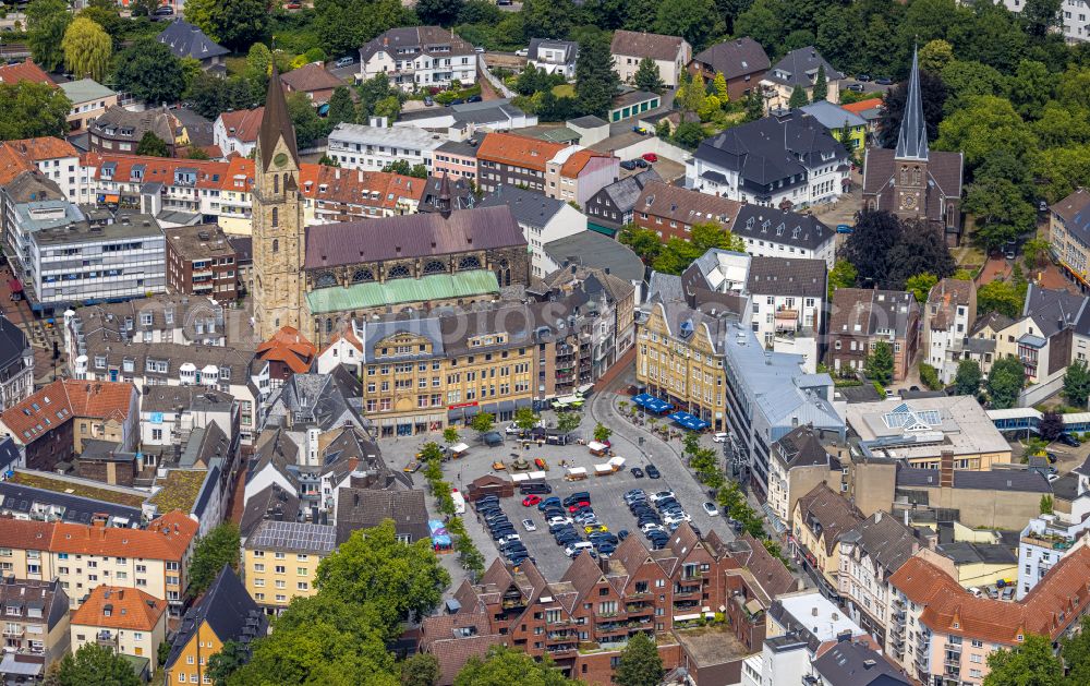 Castrop-Rauxel from the bird's eye view: Ensemble space an place Am Markt in the inner city center in Castrop-Rauxel at Ruhrgebiet in the state North Rhine-Westphalia, Germany