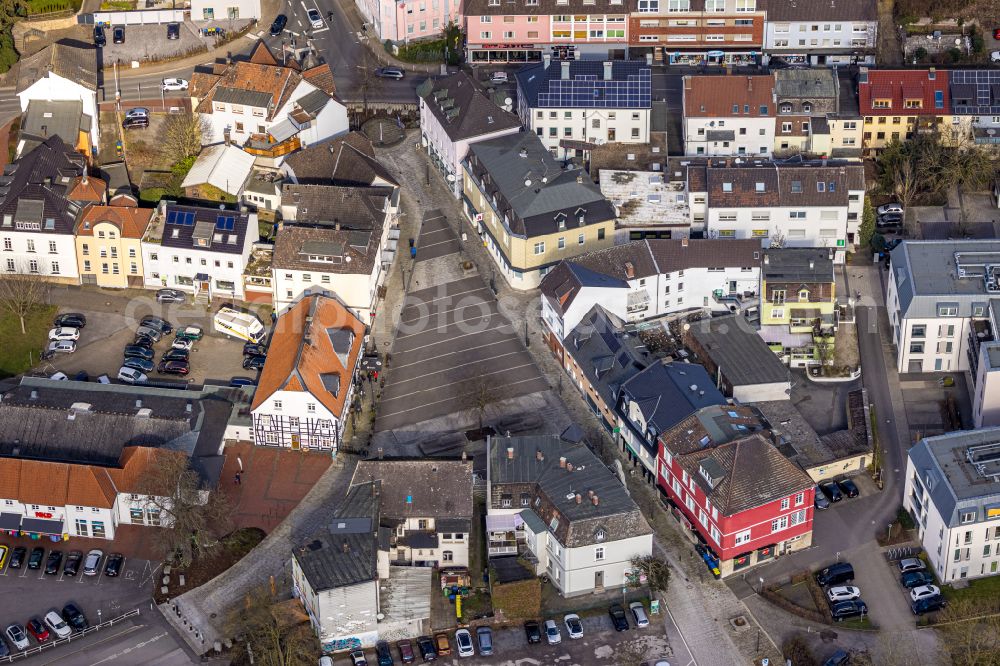 Aerial photograph Fröndenberg/Ruhr - Ensemble space an place Marktplatz in the inner city center in Froendenberg/Ruhr at Sauerland in the state North Rhine-Westphalia, Germany