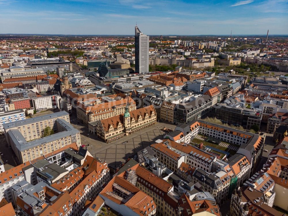 Leipzig from the bird's eye view: Ensemble space an place Marktplatz in the inner city center in the district Altstadt in Leipzig in the state Saxony, Germany