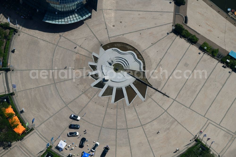 Köln from the bird's eye view: Ensemble space Im Mediapark in the inner city center in the district Neustadt-Nord in Cologne in the state North Rhine-Westphalia, Germany