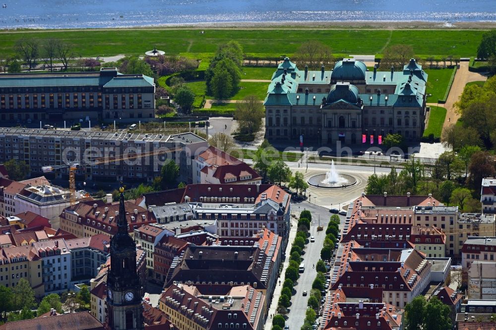 Dresden from the bird's eye view: Ensemble space an place Palaisplatz in the inner city center in the district Innere Neustadt in Dresden in the state Saxony, Germany