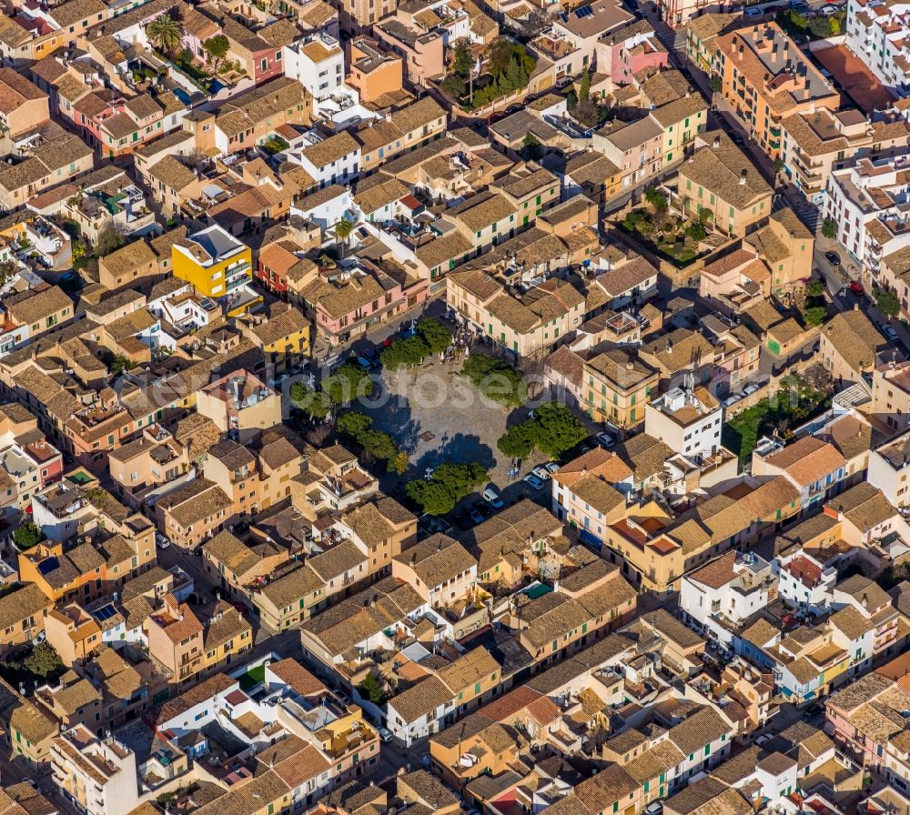 Aerial photograph Andratx - Ensemble space Placa Espana in the inner city center in Andratx in Balearic Islands, Spain