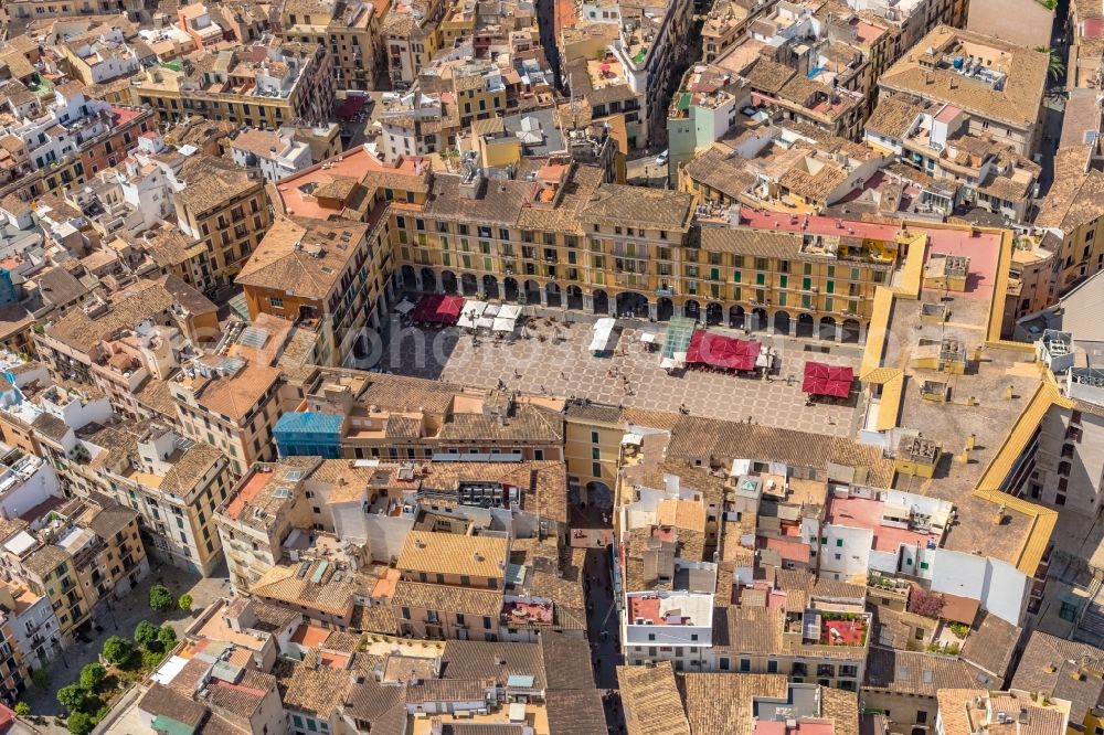 Palma from the bird's eye view: Ensemble space an place Placa Major in the inner city center in the district Centre in Palma in Balearic island of Mallorca, Spain