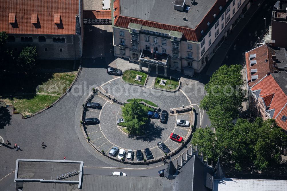 Braunschweig from above - Ensemble space an place Ruhfaeutchenplatz in the inner city center in Brunswick in the state Lower Saxony, Germany