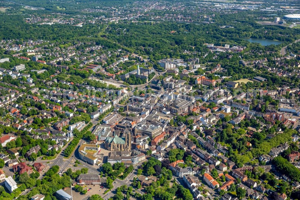 Aerial photograph Gelsenkirchen - Ensemble space Sankt - Urbanus - Kirchplatz in the inner city center in the district Buer in Gelsenkirchen in the state North Rhine-Westphalia, Germany