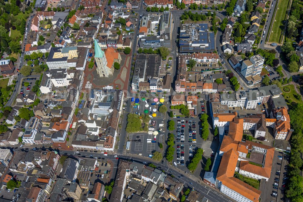 Aerial photograph Hamm - ensemble space an place Santa-Monica-Platz in the inner city center on street Koenigstrasse in Hamm at Ruhrgebiet in the state North Rhine-Westphalia, Germany