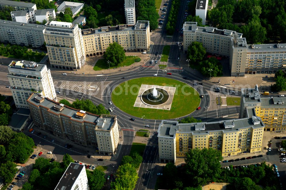 Berlin from above - Ensemble space Strausberger Platz in the inner city center in the district Friedrichshain in Berlin, Germany