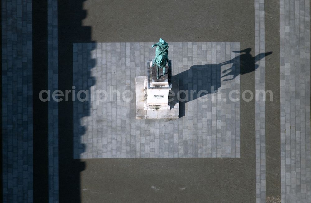 München from above - Ensemble space an place of Wittelsbacherplatz with the equestrian monument of Kurfuerst Maximilan I. in the inner city center in the district Maxvorstadt in Munich in the state Bavaria, Germany