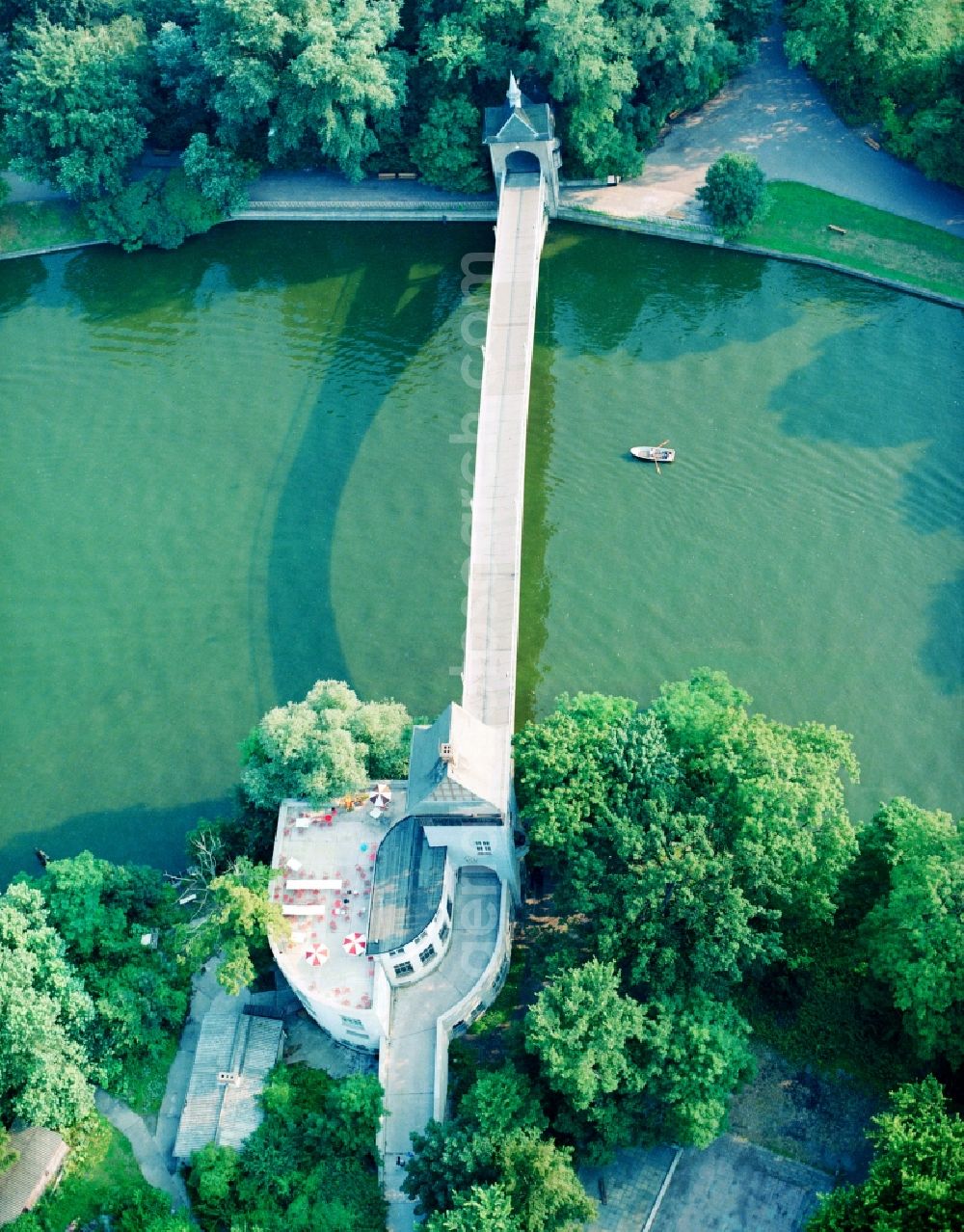 Aerial image Berlin Treptow - Plaenterwald at the riverside with the bridge to the Isle of Youth in Berlin Treptow